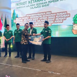 Plt. Kaban Kesbangpol Sulbar Wakili Gubernur Pada Pelantikan GP Anshor Sulbar