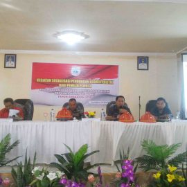 Siswa-Siswi SMU Se-Kabupaten Pasangkayu mengikuti Sosialisasi Pendidikan Budaya Politik bagi Pemilih Pemula