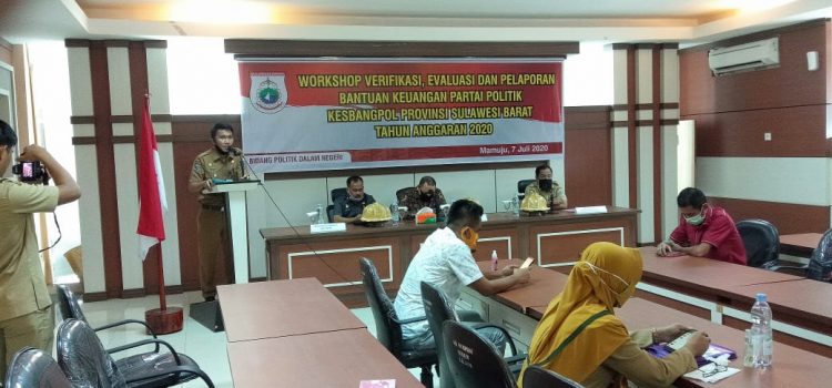 Kesbangpol Sulbar Menyelenggarakan Workshop Verifikasi Bantuan Parpol