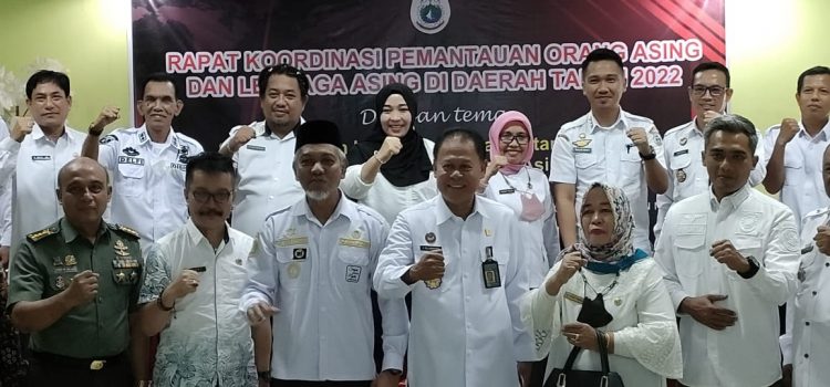 Bidang Kewaspadaan Nasional Kesbangpol Sulbar Gelar Rakor pemantauan orang asing dan lembaga asing di Provinsi Sulawesi Barat