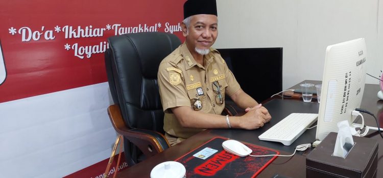 Kaban Kesbangpol Sulbar H. Herdin Ismail dan sejumlah Pejabat Eselon 3 ( Administrator) Kesbangpol mengikuti Asesmen Pejabat Tinggi Pratama dan Pejabat Administrator lingkup Pemprov Sulbar