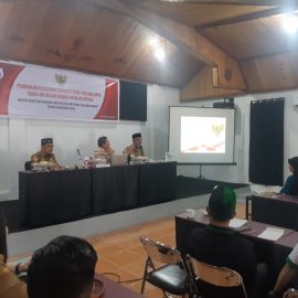 Kesbangpol Sulbar Gelar Kegiatan Pembinaan Kesadaran Generasi Muda Tentang Cinta Tanah Air Dalam Rangka Revolusi Mental