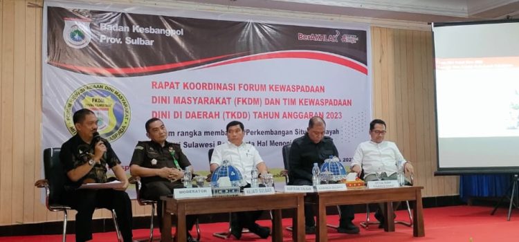 Kesbangpol Sulbar gelar Rapat Koordinasi FKDM & TKDD.