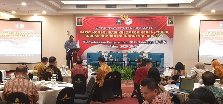 Kesbangpol Sulbar hadiri Rapat Konsolidasi Kelompok Kerja Indeks Demokrasi Indonesia (IDI)
