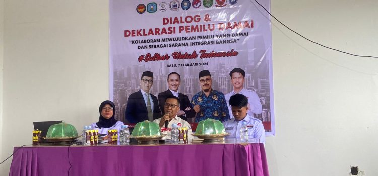Badan Kesbangpol dan Dispora Sulbar hadiri Deklarasi Pemilu Damai BEM Nusantara se-Sulbar