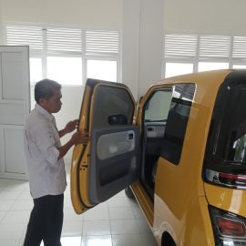 Mobil Listrik dari Presiden Jokowi Tiba di SMKN 1 Rangas Mamuju, Kepsek: Untuk Kepentingan Praktek