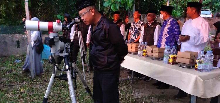 Kesbangpol Sulbar ikuti Pemantauan Hilal 1 Syawal di Mamuju