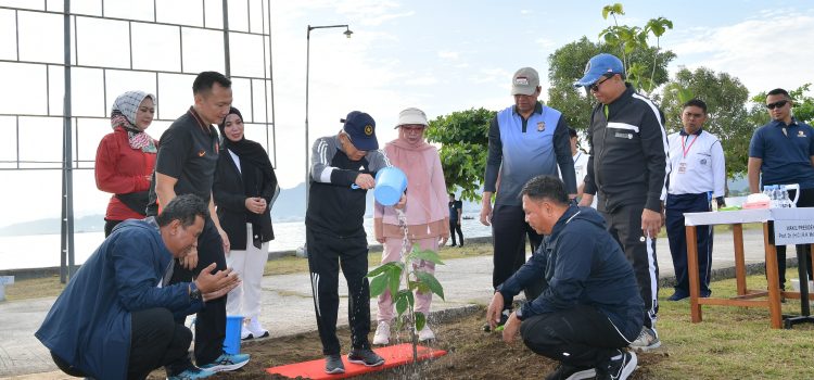 Wapres Ma’ruf Amin Sebut Bahtiar Gubernur Sukun dan Pisang