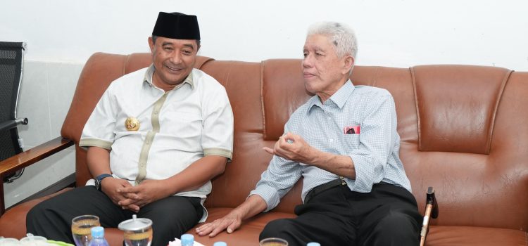 Mendadak Temui Tokoh Pejuang Sulbar, Pj Bahtiar Dianggap Memiliki Kesamaan Pejuang Sulbar