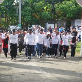 Jalan Santai dan Gerakan Menanam Pohon, Perkuat Kolaborasi Peduli Lingkungan