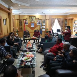 Kunjungan Kerja Komisi I DPRD Provinsi Sulawesi Barat: Pembahasan Kesiapan Pemerintah Daerah dalam Pelaksanaan Pilkada Serentak 2024