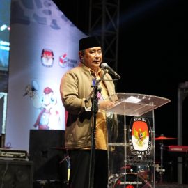 Hadiri Peluncuran Tahapan dan Tagline Pilgub 2024, Pj Gubernur Sulbar Bahtiar : Keren Bangat KPU Sulbar