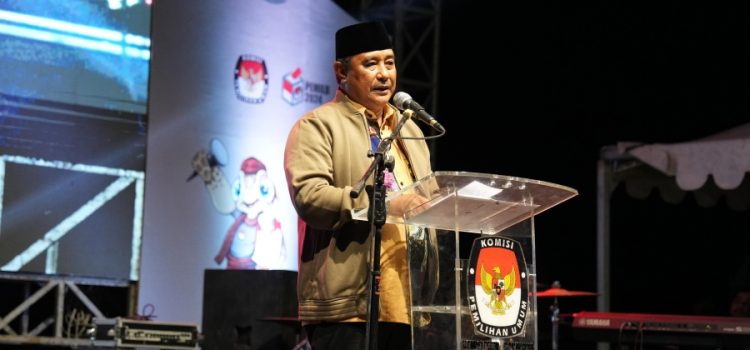 Hadiri Peluncuran Tahapan dan Tagline Pilgub 2024, Pj Gubernur Sulbar Bahtiar : Keren Bangat KPU Sulbar