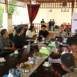 Terima Audiensi Aliansi Mahasiswa, Sekprov: Kita Satu Frekuensi Membangun Pemerintahan yang Baik