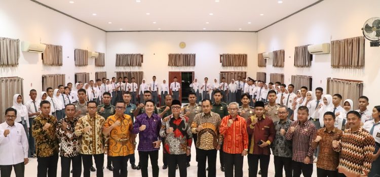 Badan Kesbangpol Sulbar gelar Diklat Paskibraka Tingkat Provinsi Sulawesi Barat Tahun 2024