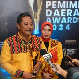 Peduli Lingkungan dan Wujudkan Daulat Pangan, Pj Bahtiar Terima Penghargaan Pemimpin Daerah Award  2024