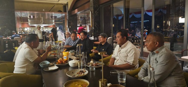 Makan Malam Bersama Mendagri dan Kepala Daerah di IKN, Pj Bahtiar Promosikan Potensi Sulbar Sebagai Penyanggah IKN