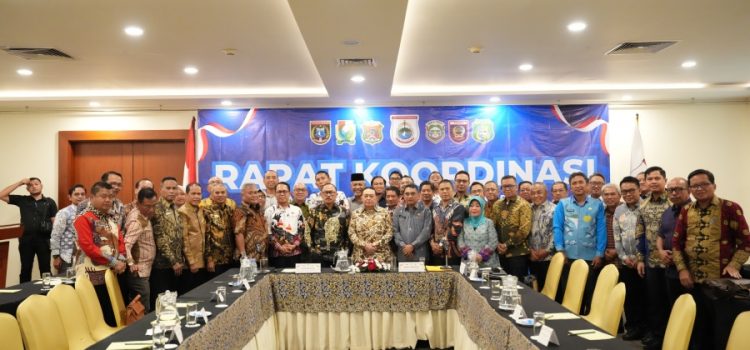 Pimpin Rakor Perdana, Gubernur-Wagub Terpilih Sulbar Tekankan Penghematan dan Sinergi APBD