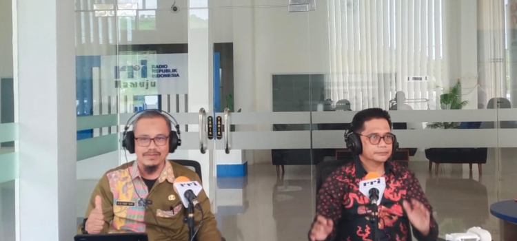 Pendidikan dan penguatan wawasan kebangsaan menjadi senjata ampuh untuk membentengi masyarakat dari paham radikalisme.