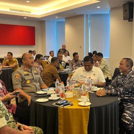 Plt. Kaban Bakesbangpol Sulbar Hadiri Diskusi Pendalaman Dewan Pertahanan Nasional RI Terkait Tata Kelola Pertambangan Mineral dan Batubara di Kabupaten Mamuju Plt. Kaban Bakesbangpol Sulbar Hadiri Diskusi Pendalaman Dewan Pertahanan Nasional RI Terkait Tata Kelola Pertambangan Mineral dan Batubara di Kabupaten Mamuju