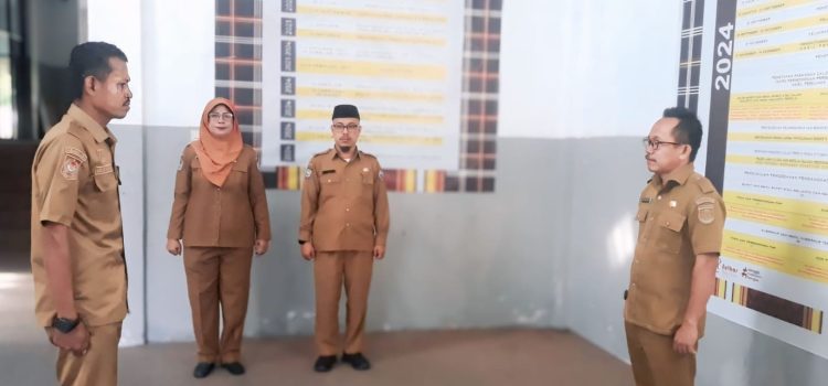 Plt Kepala Kesbangpol Sulbar Pimpin Apel Pagi dan Doa Bersama untuk Keberkahan Kerja