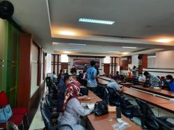 rapat evaluasi perkemb pol7